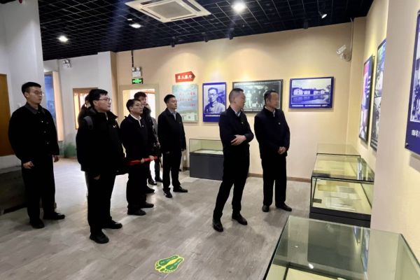 图片2 图片2
