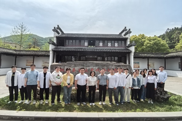 图片1 图片1